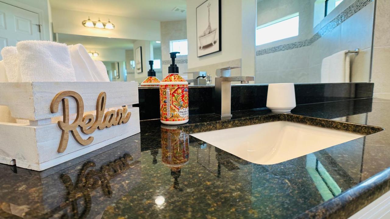 The Salt Life Get Away - Cape Coral, Florida Villa Kültér fotó